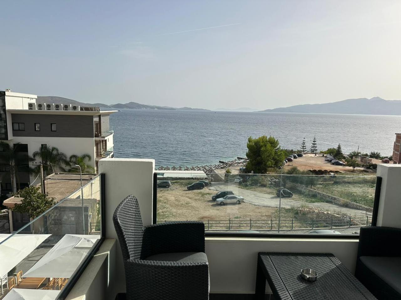 Sunrose Residences Sarandë Exterior foto